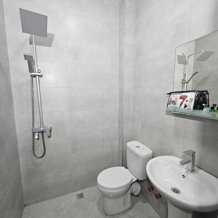 Memory Basket Hotel Kʼutʼaisi Exterior foto