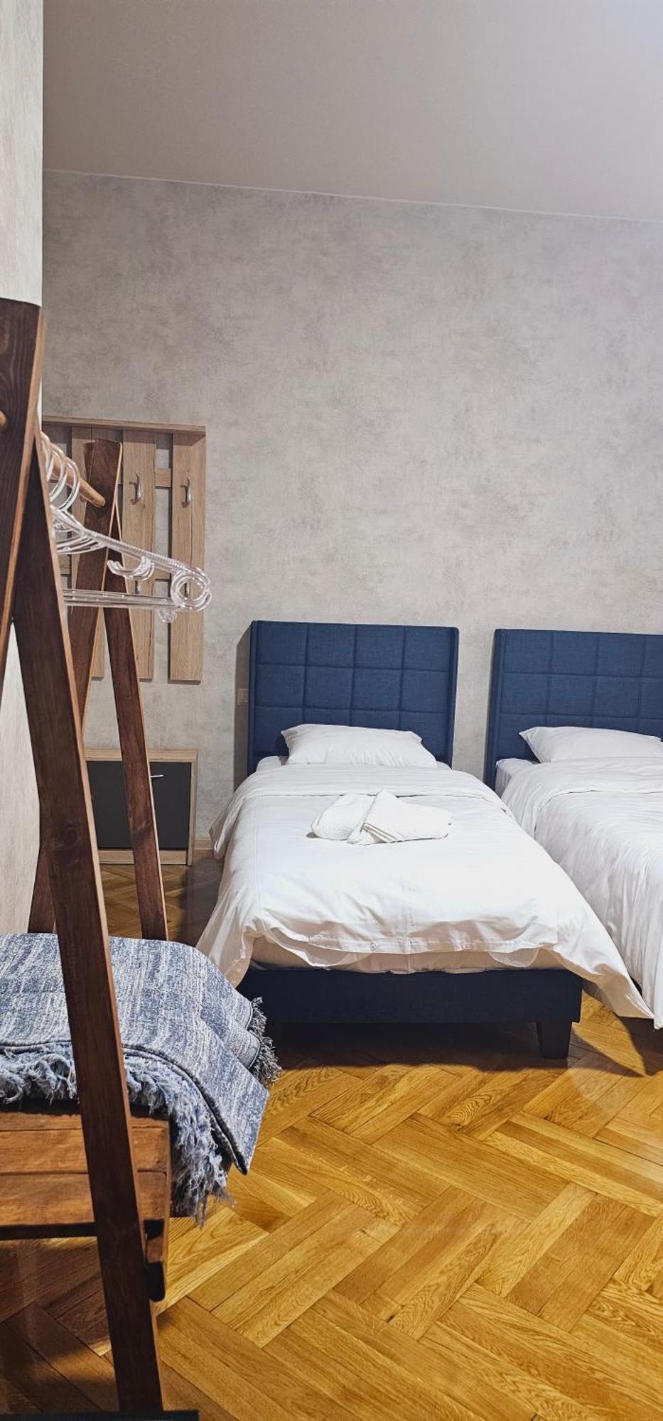 Memory Basket Hotel Kʼutʼaisi Exterior foto